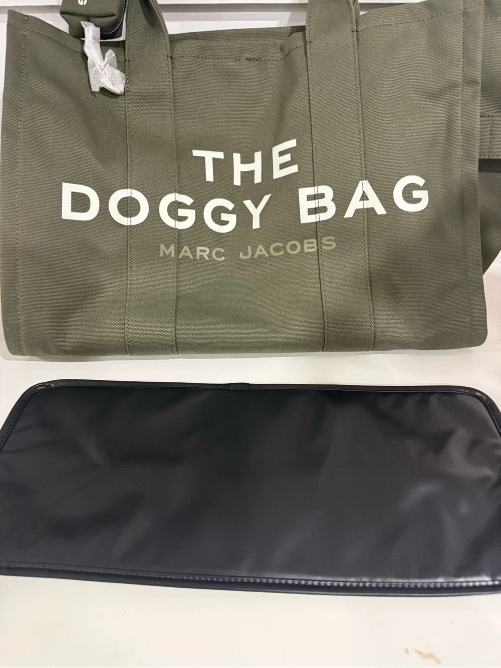 NWT Marc Jacobs The Doggy Bag Forest